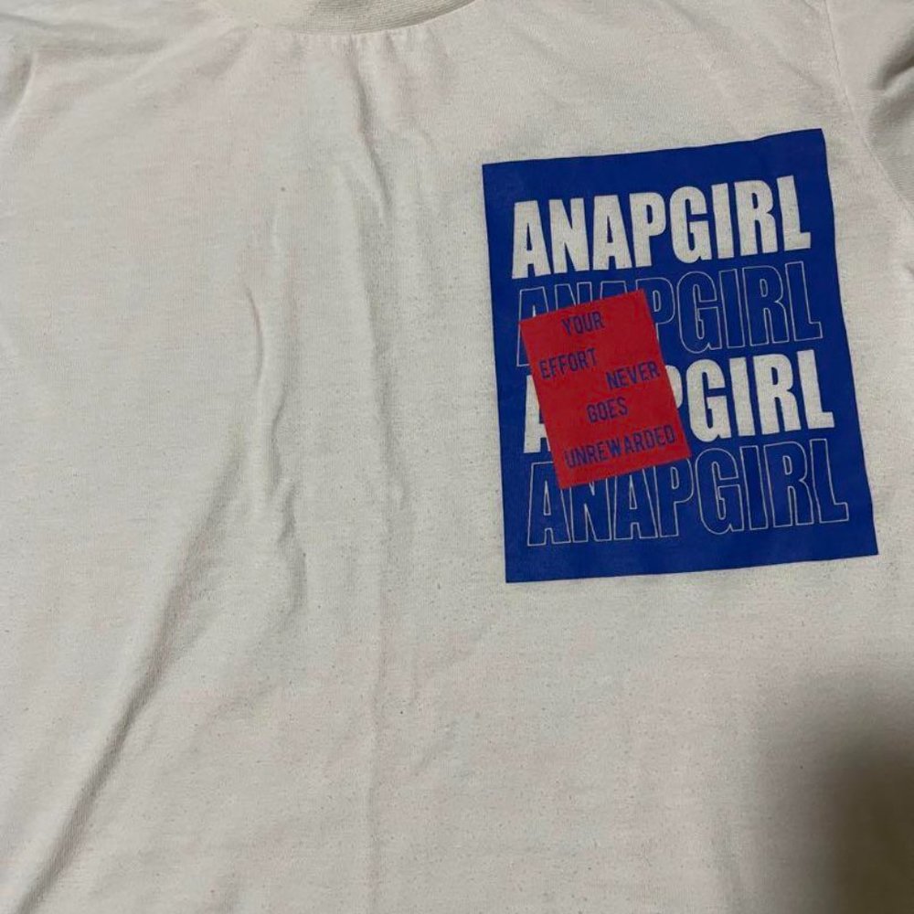 Used Kids' T-shirts - Picture 2 of 2